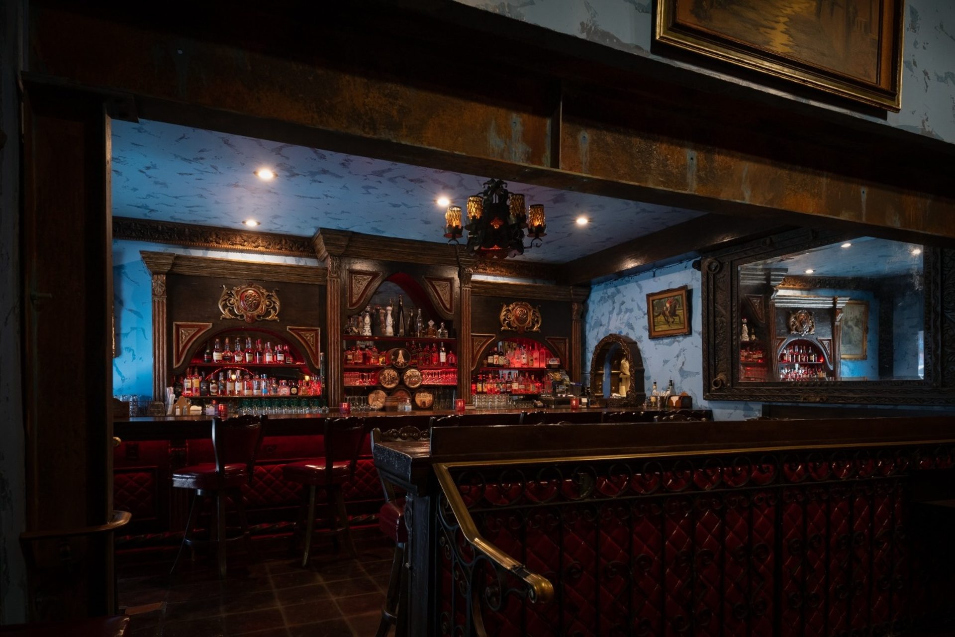The bar, the music, the night