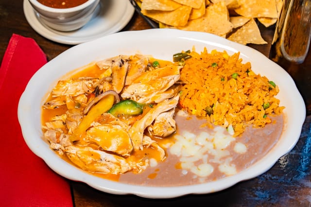 Arroz con Pollo a la Mexicana.